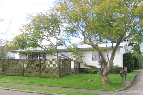 Photo of property in 6a Pokapu Place, Bethlehem, Tauranga, 3110