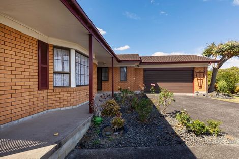 Photo of property in 39 Frank Evans Place, Henderson, Auckland, 0610