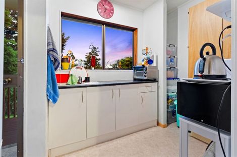 Photo of property in 1109 Scenic Drive North, Swanson, Auckland, 0816