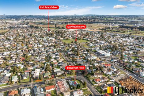 Photo of property in 8 Royal Arch Place, Rosehill, Papakura, 2113