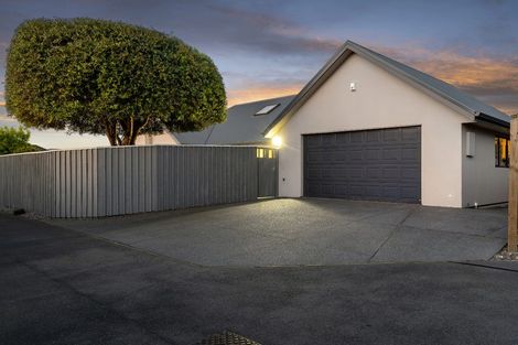 Photo of property in 9 Oakview Lane, Cashmere, Christchurch, 8022