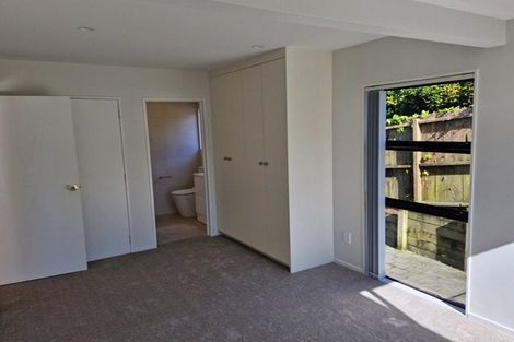 Photo of property in 12 Westergrove Place, West Harbour, Auckland, 0618