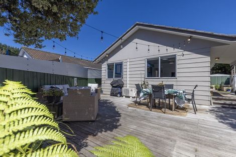 Photo of property in 3-5 Ruahine Street, Paraparaumu, 5032