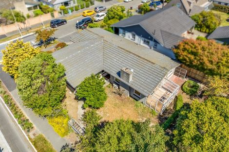 Photo of property in 2 Moorpark Place, Ilam, Christchurch, 8041