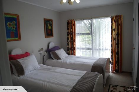 Photo of property in 50 Matua Road, Huapai, Kumeu, 0810