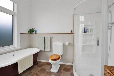 Photo of property in 15 Seyton Street, Stratford, 4332