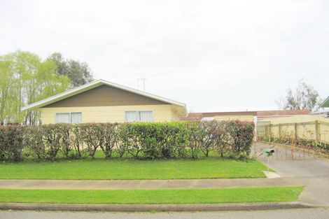 Photo of property in 110 Ryder Crescent, Levin, 5510