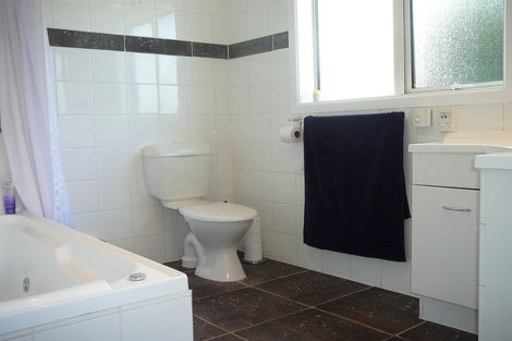 Photo of property in 128 Hazlett Street, Clyde, 9330