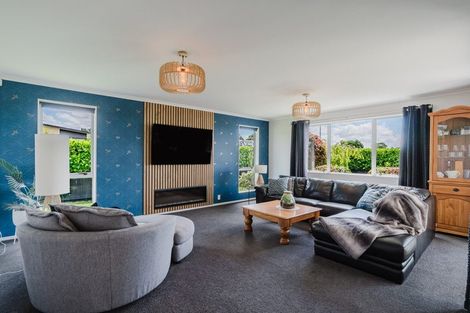 Photo of property in 1 Ruske Place, Grandview Heights, Hamilton, 3200