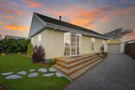 Photo of property in 19 Endeavour Street, North New Brighton, Christchurch, 8083