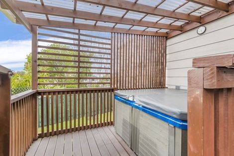 Photo of property in 1/15 Kennedy Avenue, Forrest Hill, Auckland, 0620