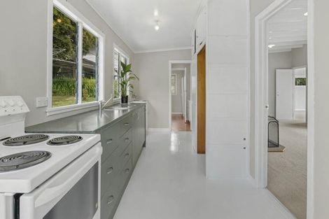 Photo of property in 22 Otanerua Road, Hatfields Beach, Orewa, 0931