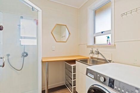 Photo of property in 5 Browne Street, Waitara, 4320