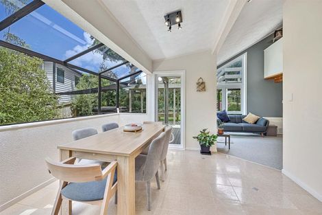 Photo of property in 38 Eugenia Rise, Totara Heights, Auckland, 2105