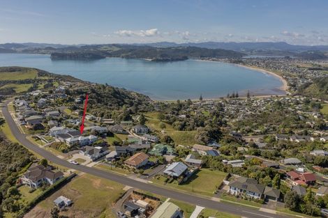 Photo of property in 111 Centennial Drive, Whitianga, 3510