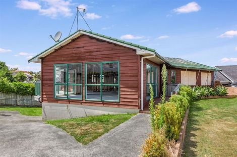 Photo of property in 21 Molyneux Close, Whitby, Porirua, 5024