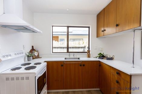 Photo of property in 3/92 North Avon Road, Richmond, Christchurch, 8013