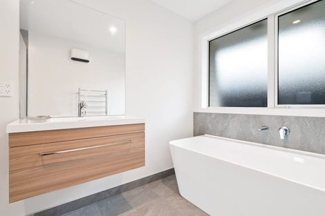 Photo of property in 32 John Holmes Road, Halswell, 8025