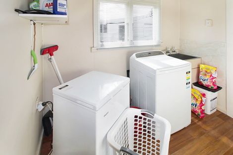 Photo of property in 1 Gertrude Street, Dannevirke, 4930