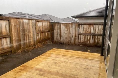 Photo of property in 17a Tiria Drive, Papamoa Beach, Papamoa, 3118