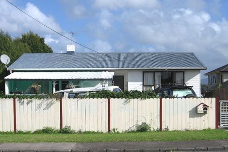 Photo of property in 83 Royal Road, Massey, Auckland, 0614
