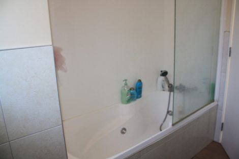 Photo of property in 22 Rotoiti Avenue, Pakuranga Heights, Auckland, 2010