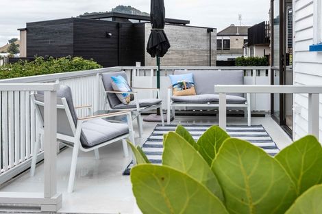 Photo of property in 20 Oceanview Road, Mount Maunganui, 3116