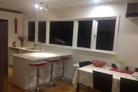 Photo of property in 9 Sylvan Crescent, Te Atatu South, Auckland, 0610