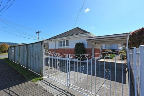 Photo of property in 2 Craig Grove, Elderslea, Upper Hutt, 5018