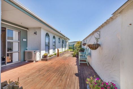 Photo of property in 1 Lantana Avenue, Bell Block, New Plymouth, 4312
