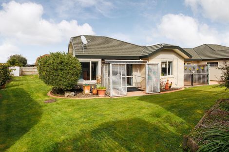 Photo of property in 9 Foxtail Fern, Kelvin Grove, Palmerston North, 4414