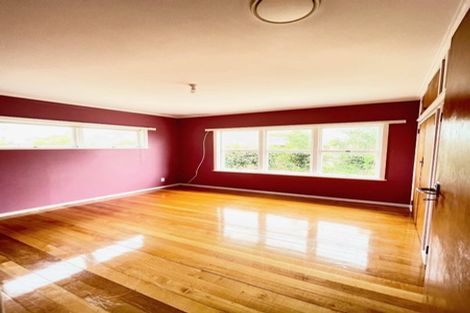 Photo of property in 6 Fairdene Avenue, Henderson, Auckland, 0610