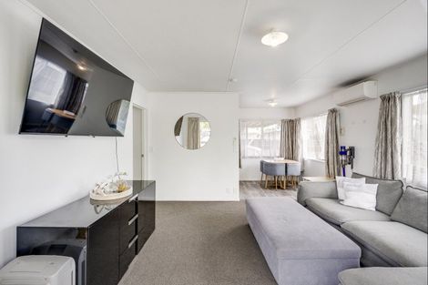 Photo of property in 233a Flaxmere Avenue, Flaxmere, Hastings, 4120