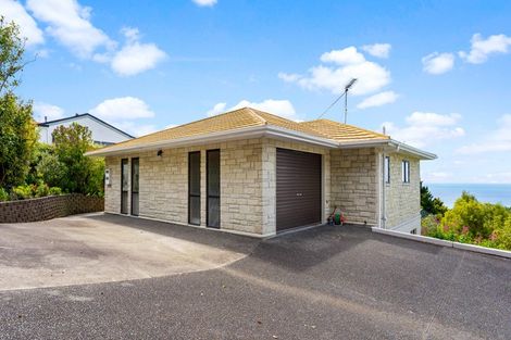 Photo of property in 258 Whangaparaoa Road, Red Beach, 0932