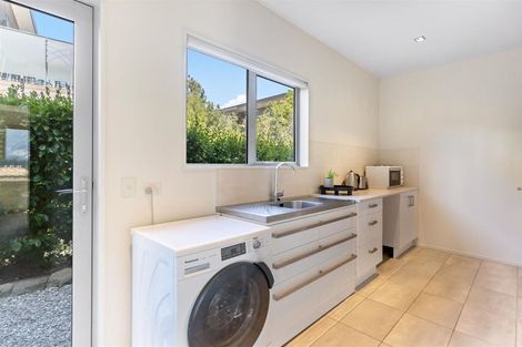 Photo of property in 17 Poplar Drive, Kelvin Heights, Queenstown, 9300