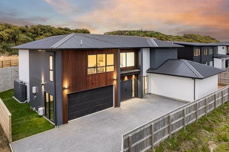 Photo of property in 50 Schooner Drive, Whitby, Porirua, 5024