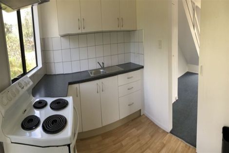 Photo of property in 33b Sunhaven Drive, Newlands, Wellington, 6037