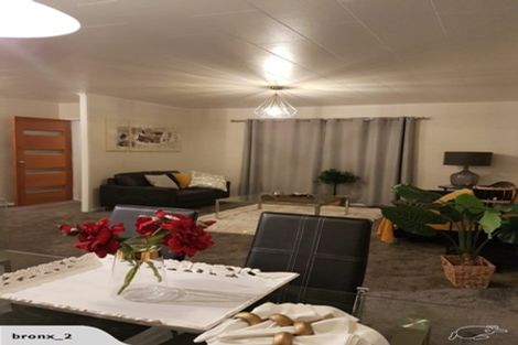 Photo of property in 10 Agar Place, Favona, Auckland, 2024