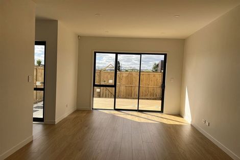 Photo of property in 9 Kaha Road, Takanini, 2110