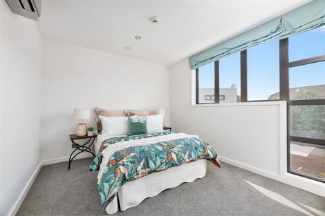 Photo of property in 54 Omahu Road, Greenlane, Auckland, 1051