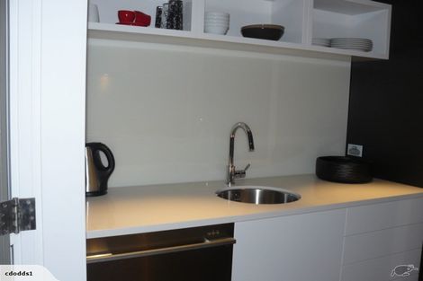 Photo of property in 20 Seabreeze Road, Narrow Neck, Auckland, 0624