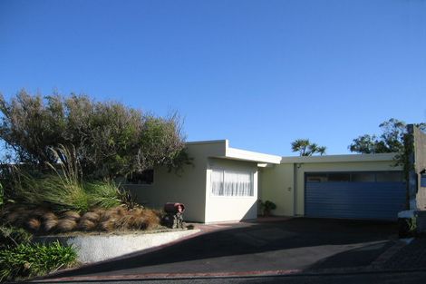 Photo of property in 19 The Track, Plimmerton, Porirua, 5026