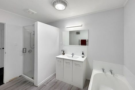 Photo of property in 6 Highbury Drive, Levin, 5510