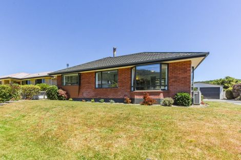 Photo of property in 20 Ranui Street, Waikawa, Picton, 7220