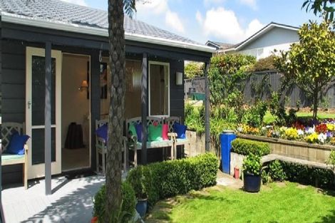 Photo of property in 6 Doon Grove, Papakowhai, Porirua, 5024