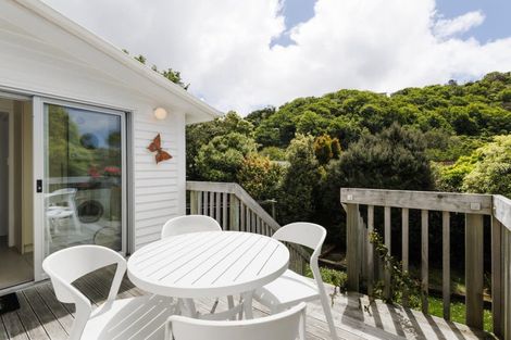 Photo of property in 328 Karori Road, Karori, Wellington, 6012
