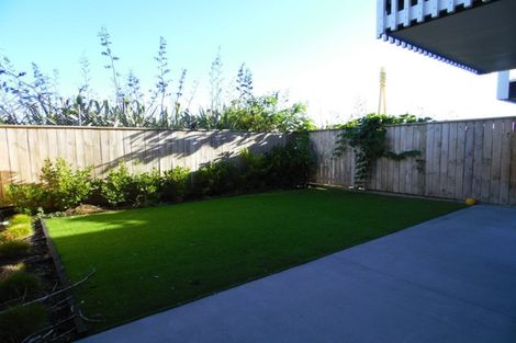 Photo of property in 27 Carder Court, Hobsonville, Auckland, 0618