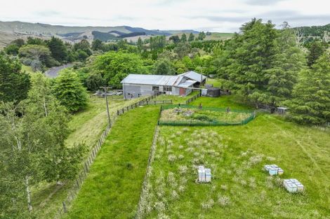 Photo of property in 1544 Kahuranaki Road, Kahuranaki, Havelock North, 4295