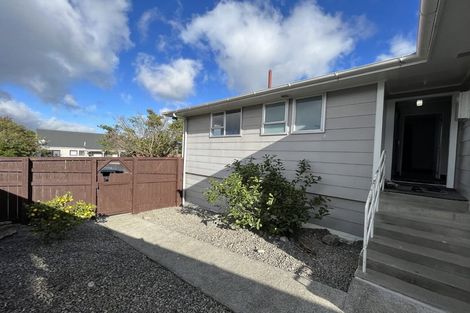 Photo of property in 13 Sombrero View, Ascot Park, Porirua, 5024