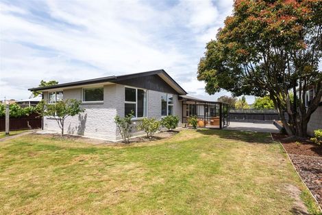 Photo of property in 28 Harrowdale Drive, Avonhead, Christchurch, 8042